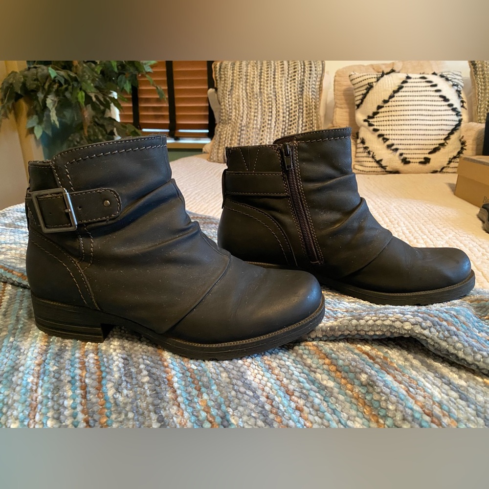 Women’s, Earth Origins, Black Booties, size 10
